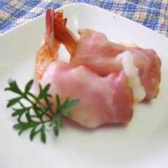 A picture of Shrimp Wrapped in Bacon - Good for Bentos.