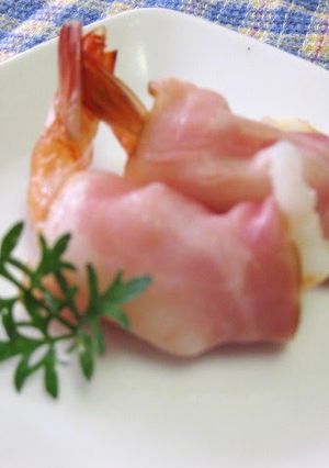 A picture of Shrimp Wrapped in Bacon - Good for Bentos.