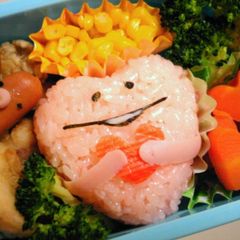 Charaben Nameko Bento Lunchboxes A picture of Charaben Nameko Bento Lunchboxes.