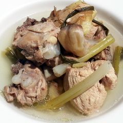A picture of LG BASIC CHICKEN STOCK /SOUP(ASIAN STYLE ).
