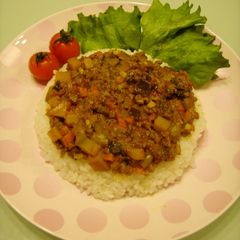 Mild Dry Curry with Chunky Vegetables A picture of Mild Dry Curry with Chunky Vegetables.