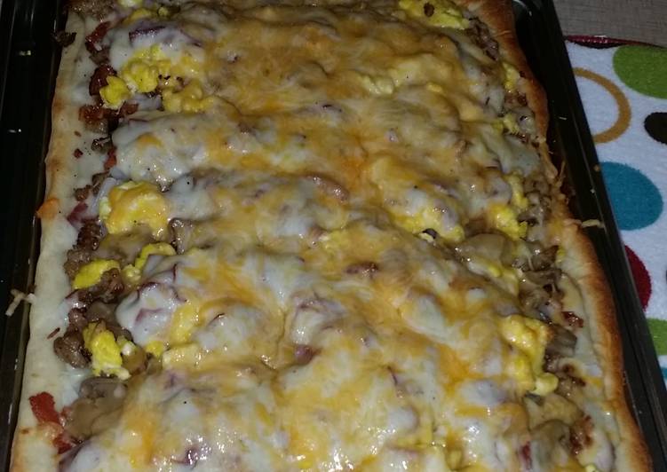 Filling Breakfast Pizza!!