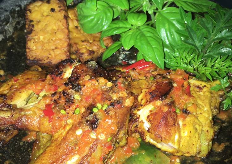Ayam ungkep + sambel dadakan 👍🏻
