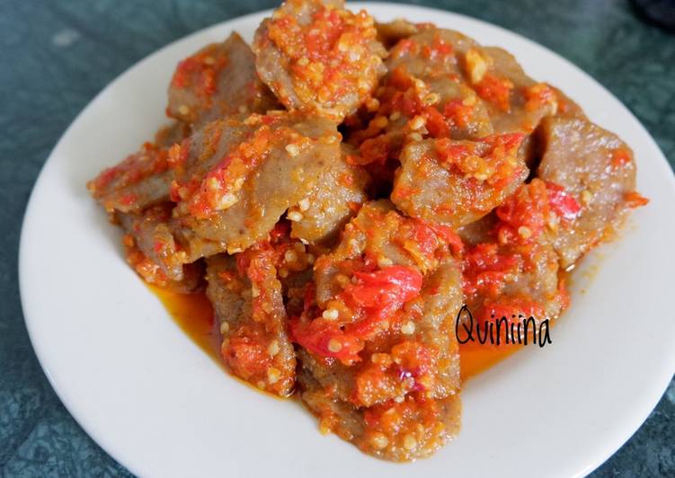 Bumbu meracik Baso Goreng Pedas Lezat