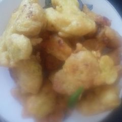 A picture of Cauliflower pakoda.