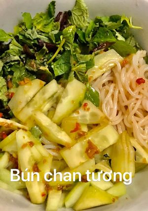 Hình của món Bún chan nước tương.
