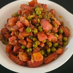 A picture of Gajar matar.
