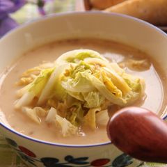 A picture of Warming Sesame Soy Milk Soup with Chinese Cabbage.