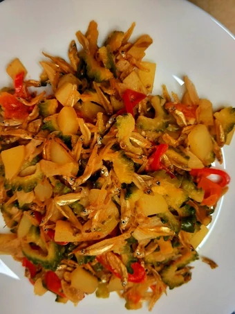 Langkah Gampang Membikin Resep Tumis pare teri yang Uenak Anti Ribet, Sempurna