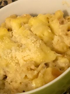Una foto de Macaroni Gratín ~Macaroni Gratinado con Salsa Blanca Estilo Japonés~