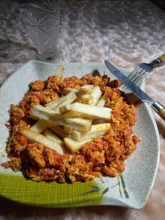A picture of Fried yam with Egg Sauce.