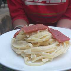 Fettucini Carbonara রেসিপির প্রধান ছবি