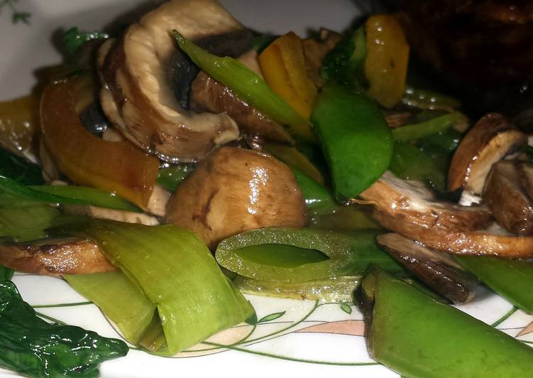 Recipe of Any-night-of-the-week Simple Vegetable Stir Fry