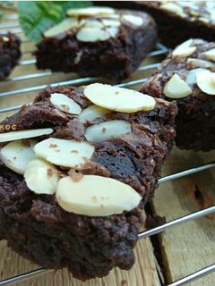 Foto resep Shiny crust fudge brownies