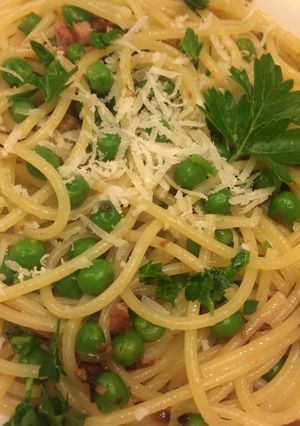 A picture of Pasta With Bacon And Peas.
