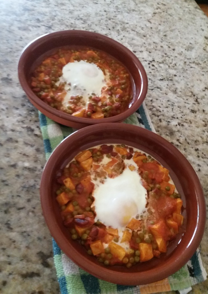 Una foto de Huevos a la flamenca