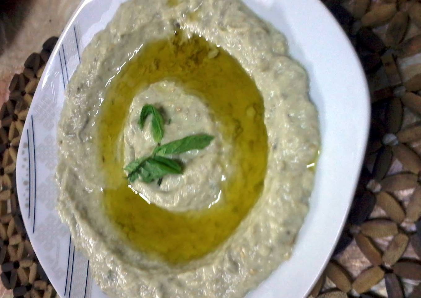 Mutabbal (eggplant salad)
