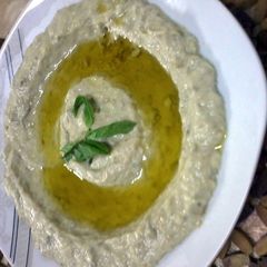 A picture of Mutabbal (eggplanet salad).