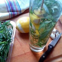 A picture of Tarragon Vinegar.