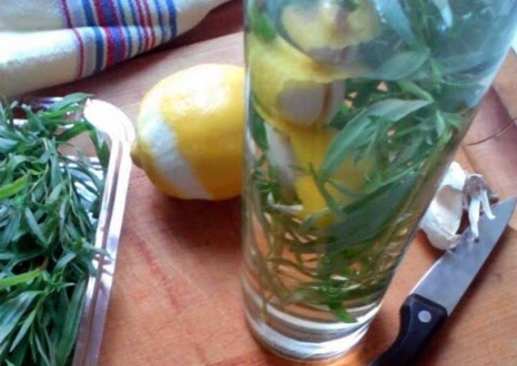 Recipe of Award-winning Tarragon Vinegar