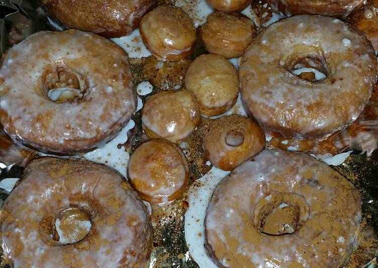 Pumpkin spice homemade donuts