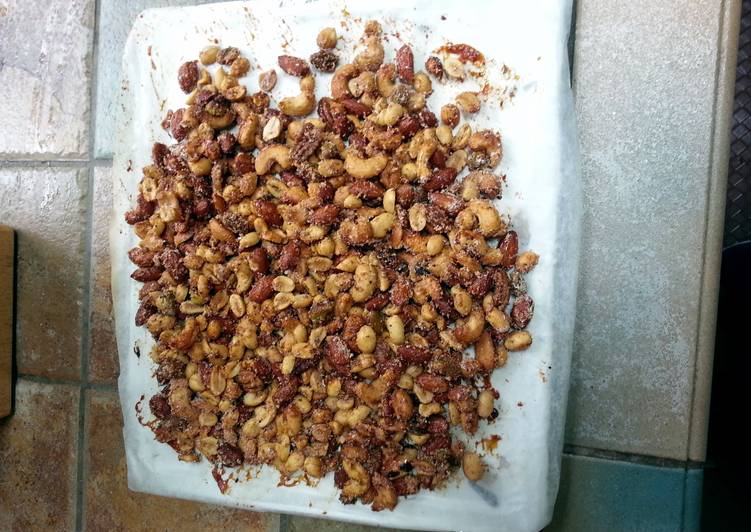 Steps to Make Speedy Honey Spiced Nut Mix