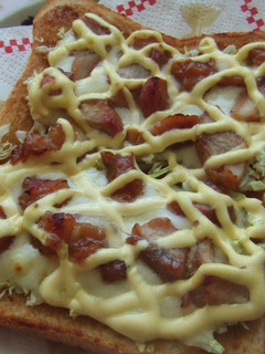 A picture of Japanese Style Pizza Toast.