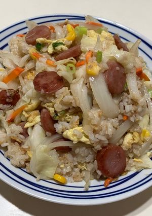 A picture of Cabbage and Onion Sausage Fried Rice.