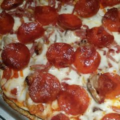 A picture of Doughless Pizza (low carb).
