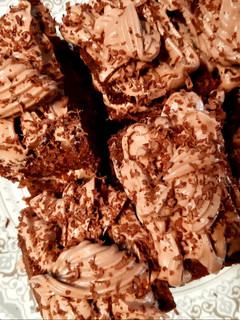 चॉकलेट बिस्कुट पेस्ट्री (Chocolate Biscuit Pastry recipe in hindi) रेसिपी मुख्य फोटो