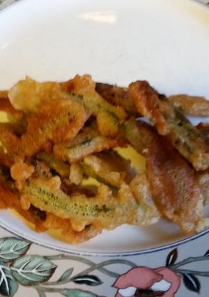 A picture of Beer battered fresh green beans.