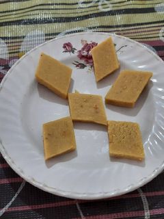 માંડવી પાક (Mandvi Paak Recipe In Gujarati) રેસીપી મુખ્ય ફોટો