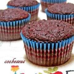 A picture of Beetroot & Dark Chocolate Cupcakes.