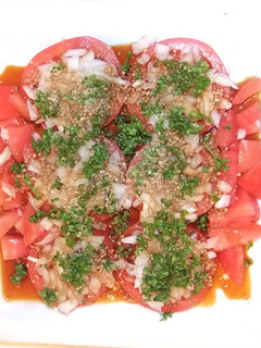 A picture of Hors d'Oeuvre Tomato Salad.