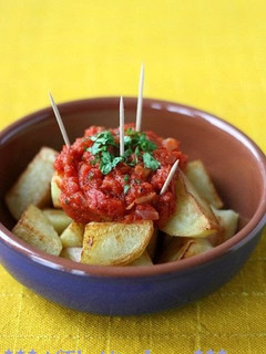 A picture of Tapas Patatas Bravas with Spicy Tomato Sauce.