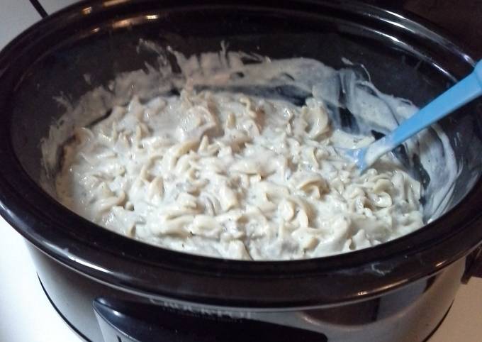 Recipe: Perfect Easy Yummy Crock-Pot Chicken Alfredo