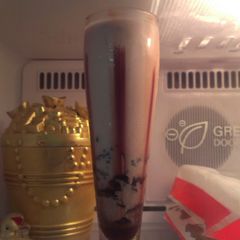 A picture of Hersheys choco milk shake.