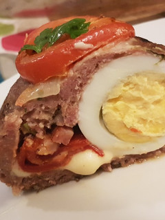 Una foto de Rollo de carne picada relleno