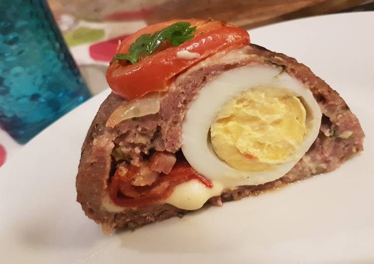 Rollo de carne picada relleno