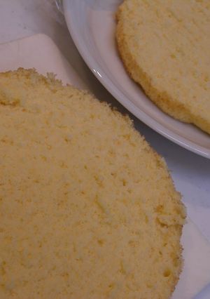 A picture of Sponge Cake Made with Pancake Mix.