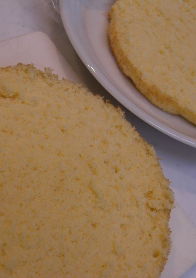 A picture of Sponge Cake Made with Pancake Mix.