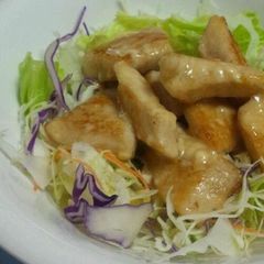 A picture of Wasabi Mayo Chicken Breast ★ With a Mountain of Fresh Veggies.