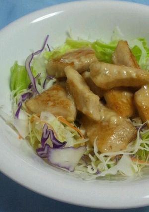 A picture of Wasabi Mayo Chicken Breast ★ With a Mountain of Fresh Veggies.