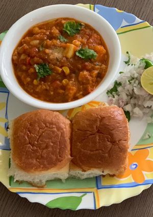 A picture of Paneer Tawa Corn Pav Bhaji { Mumbai Street Food }.