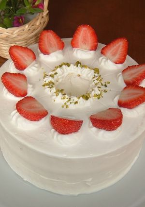 A picture of Chiffon Cake Decoration.