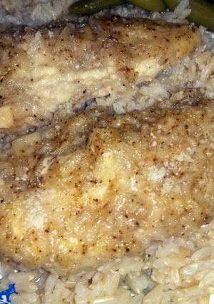 A picture of Chicken in White Wine Sauce.