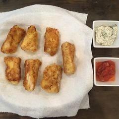 A picture of Fish sticks.