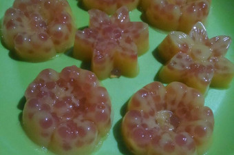 Bagaimana Membuat Puding Mangga Sagu Mutiara yang Enak