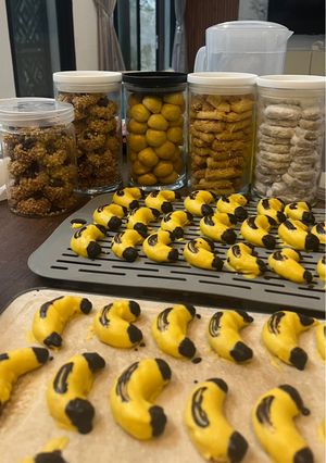 Foto resep Nastar, Putri Salju, Kastengel, Thumbprint Cookies, Banana Cookies, Chocohips Hazelnut Cookies