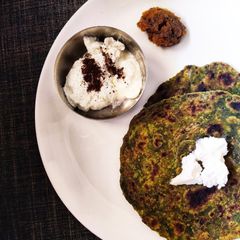 A picture of Palak ka Parantha.